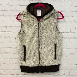 PATAGONIA WOMEN'S CONEJO FAUX FUR VEST BEIGE CREAM SMALL